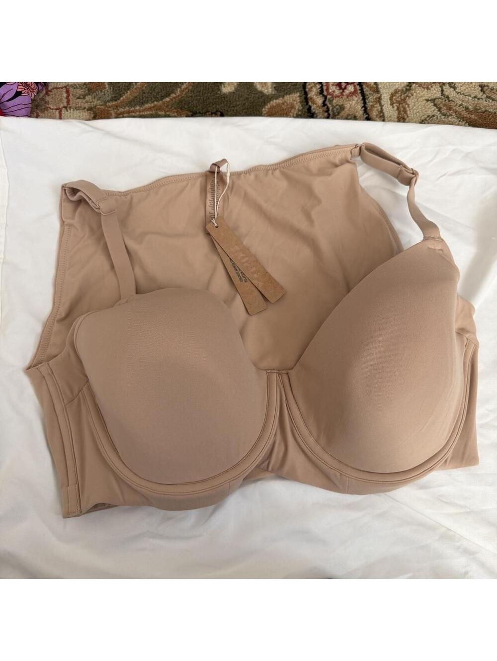 40C - SKIMS Fits Everybody Full Coverage Back Smoother Bra in Clay